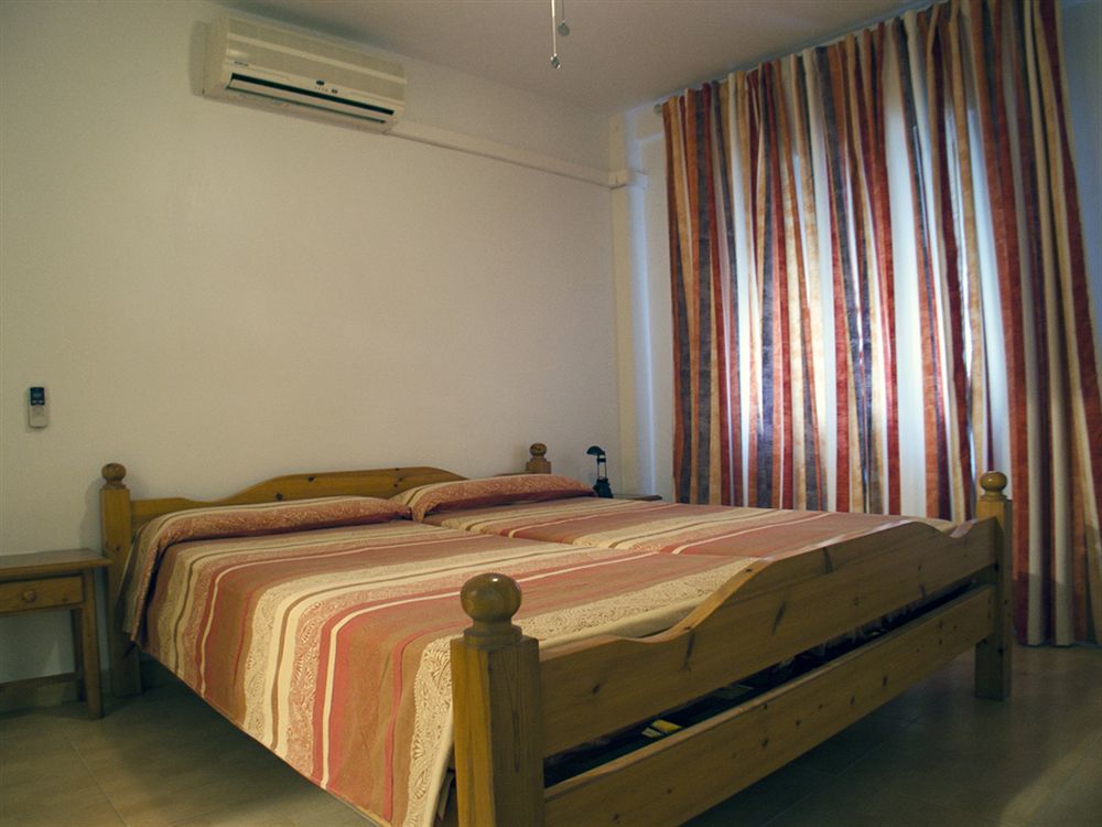 Hostal Guadalupe Torremolinos Exterior foto